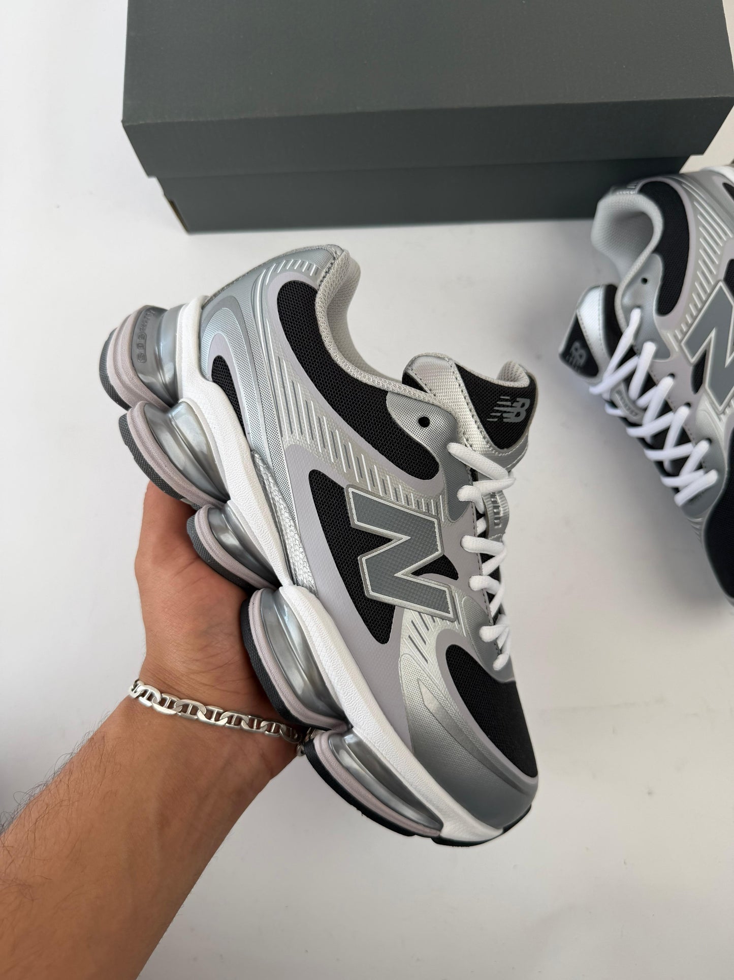 NEW BALANCE ABZORB 2000 - M4
