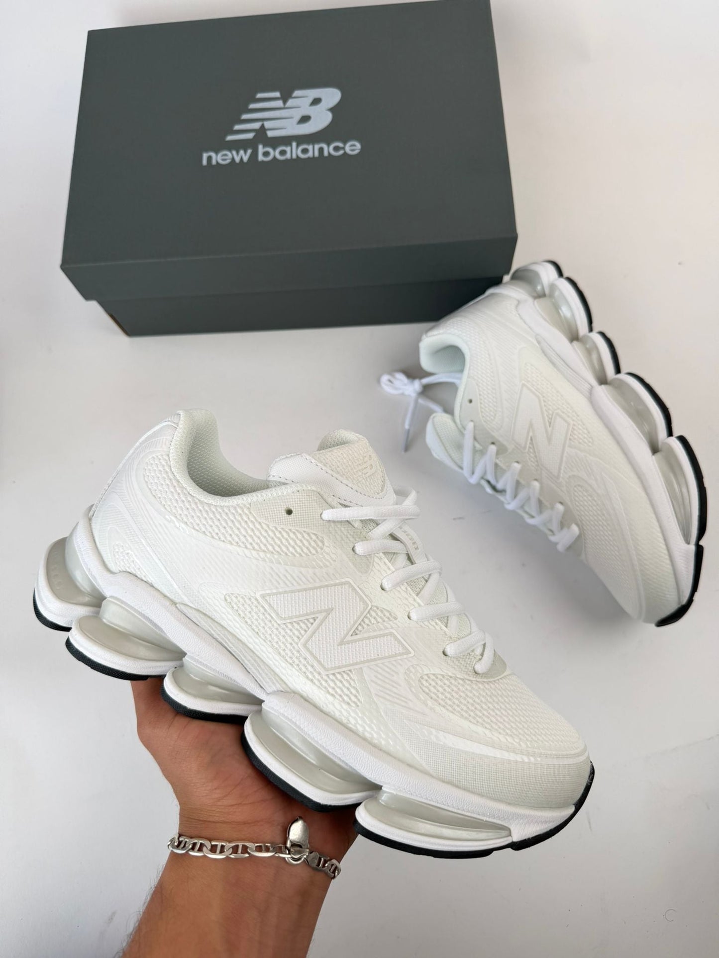 NEW BALANCE ABZORB 2000 - M6