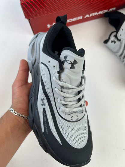 UNDER ARMOUR -HOVER REACTOR- M3