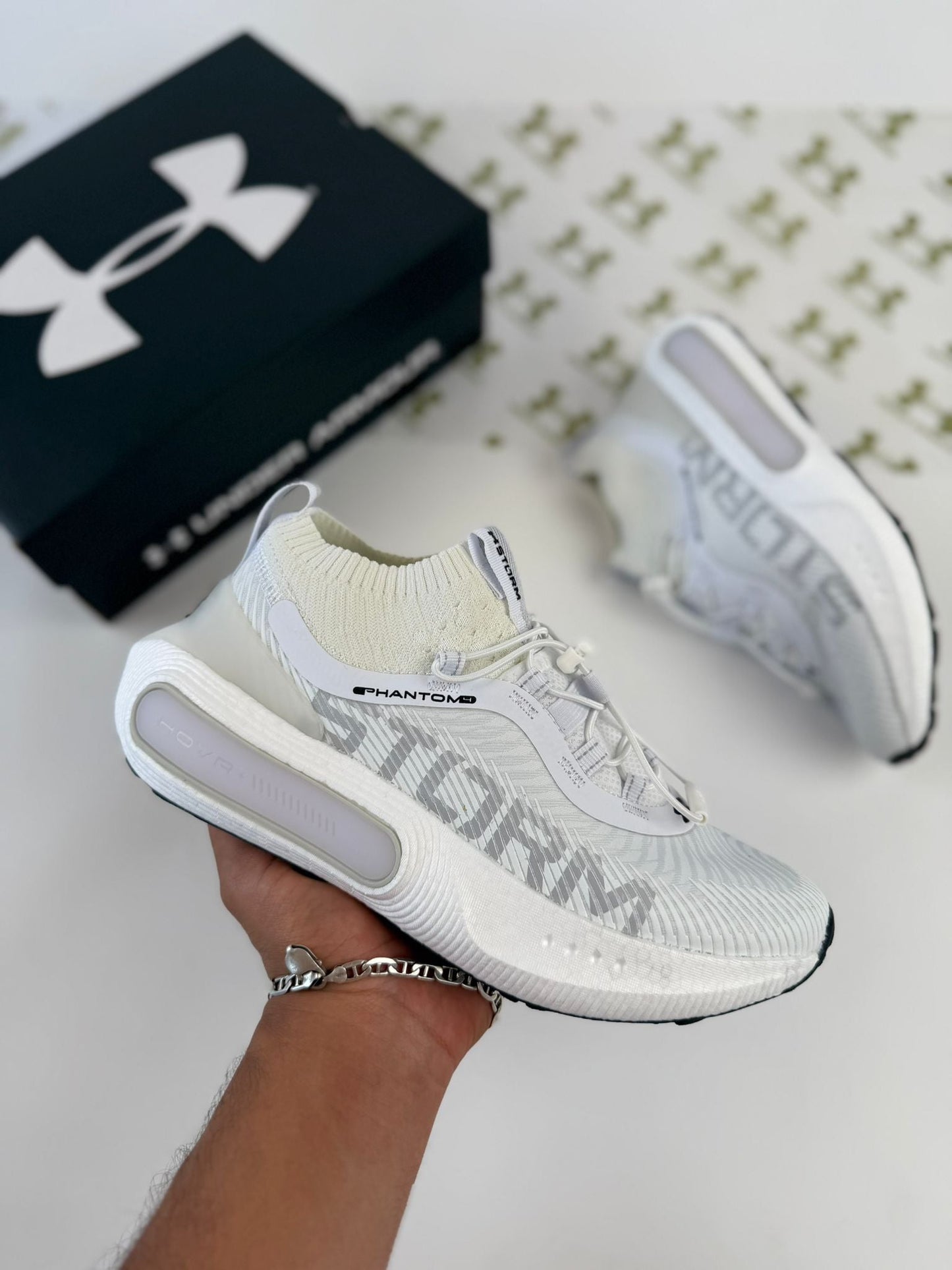 UNDER ARMOUR -STORM- M2
