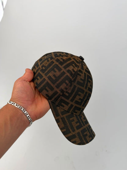 GORRA FINDI - M1