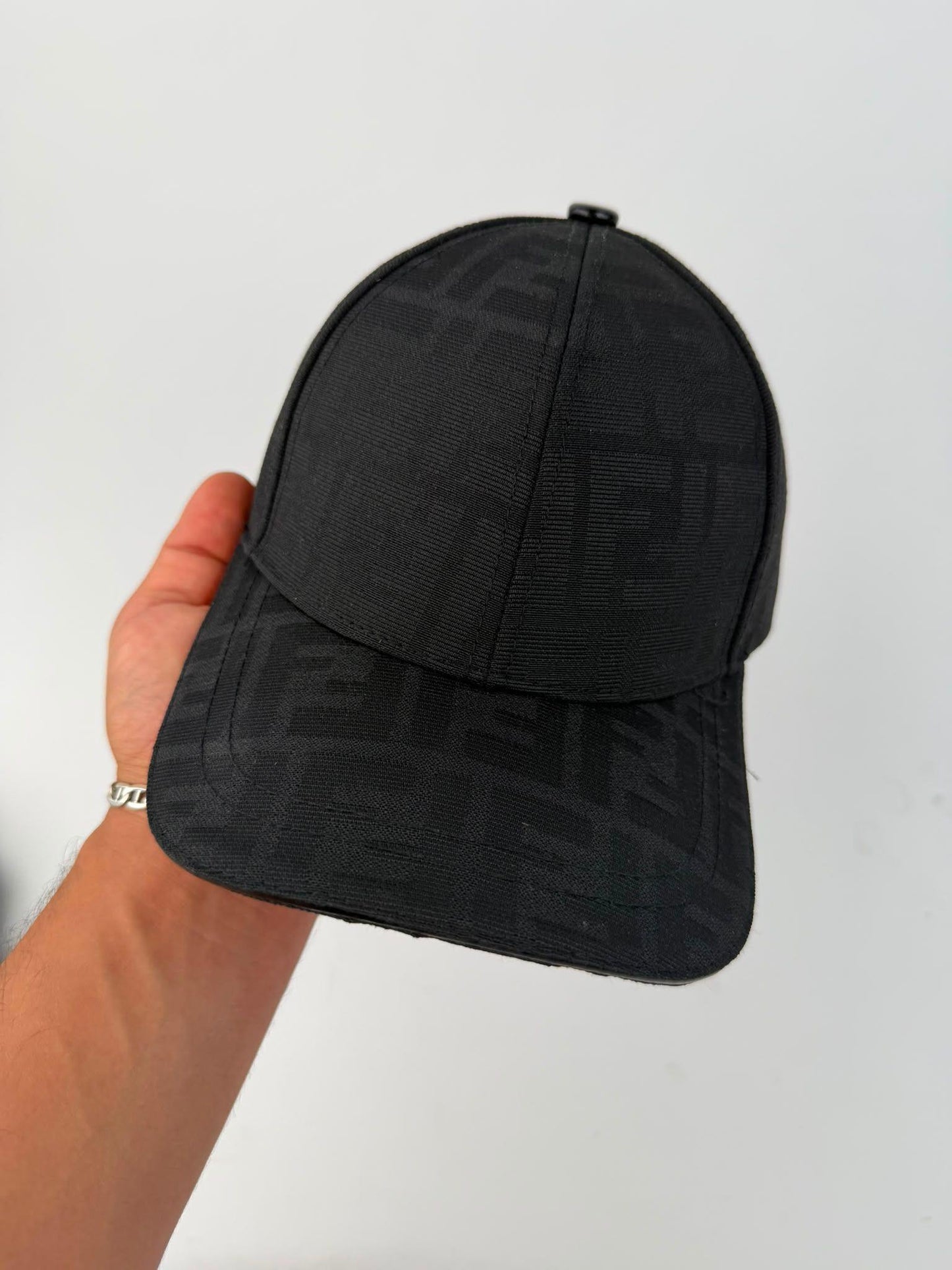 GORRA FINDI - M2