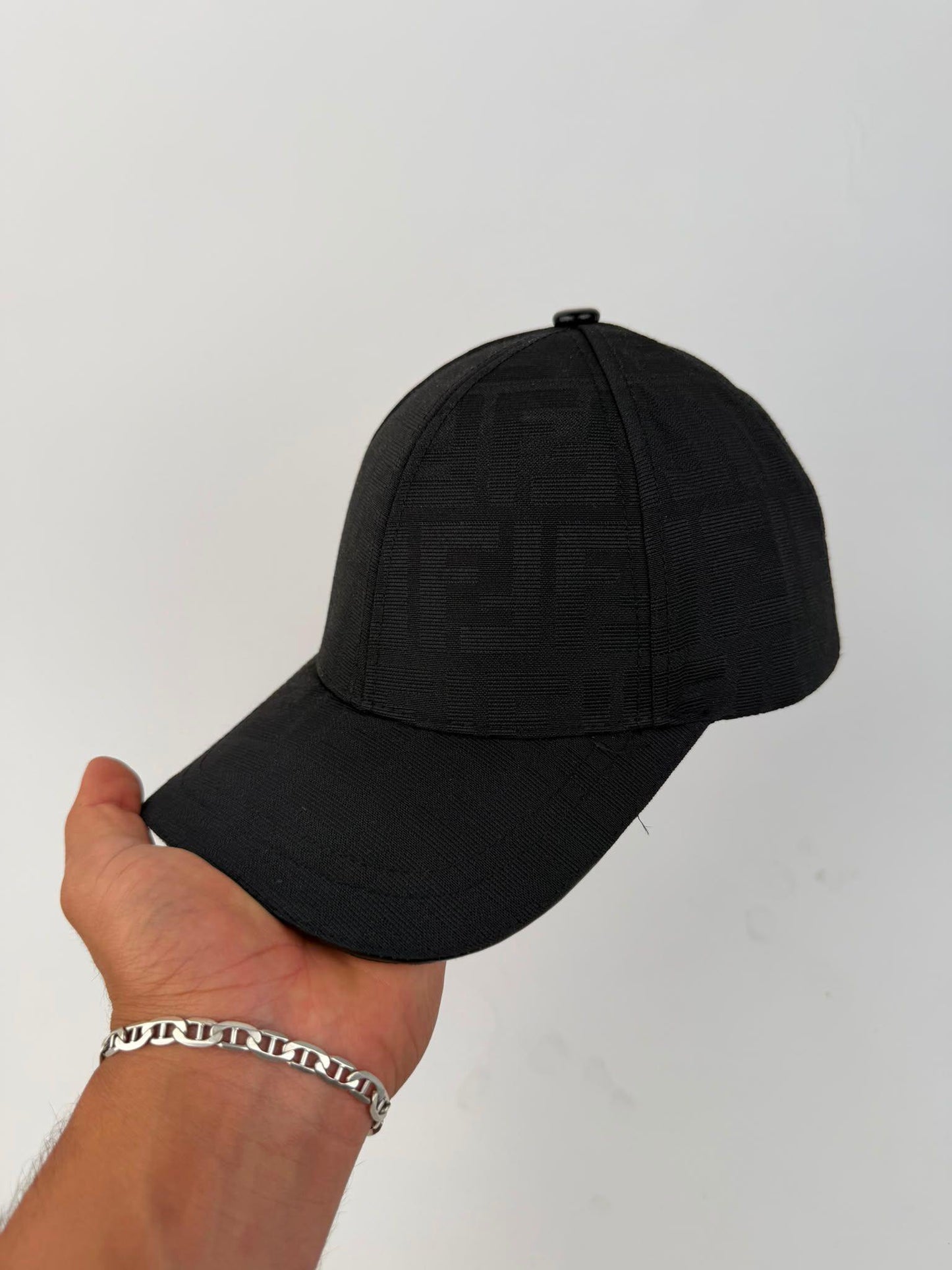 GORRA FINDI - M2