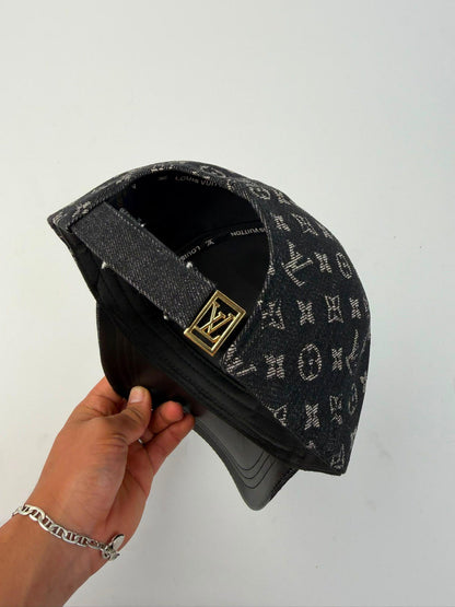 GORRA LOUIS VUITTON - M6