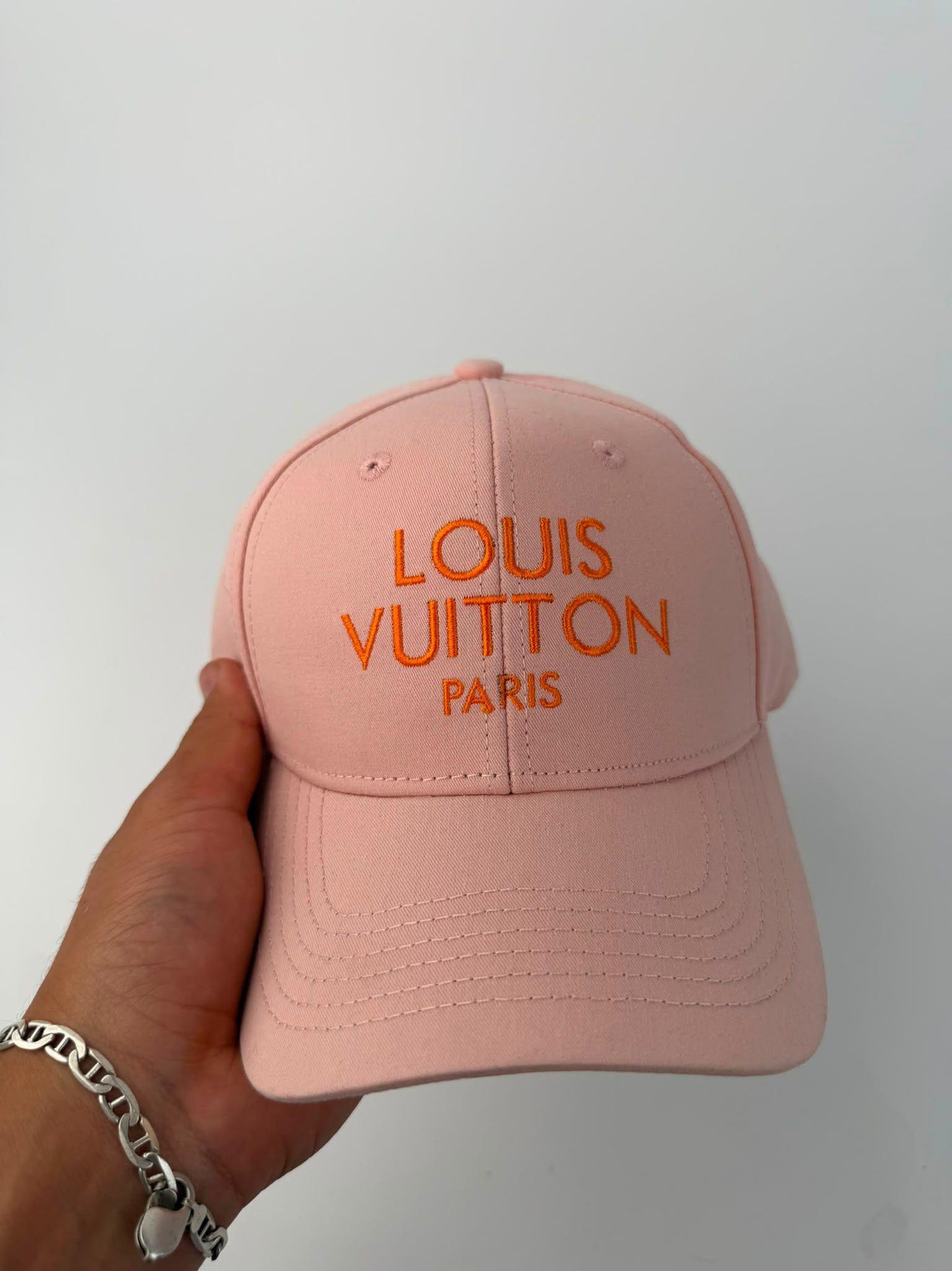GORRA LOUIS VUITTON - M2