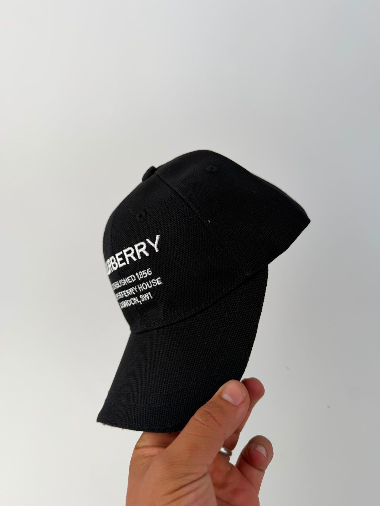 GORRA BURBERRY - M9