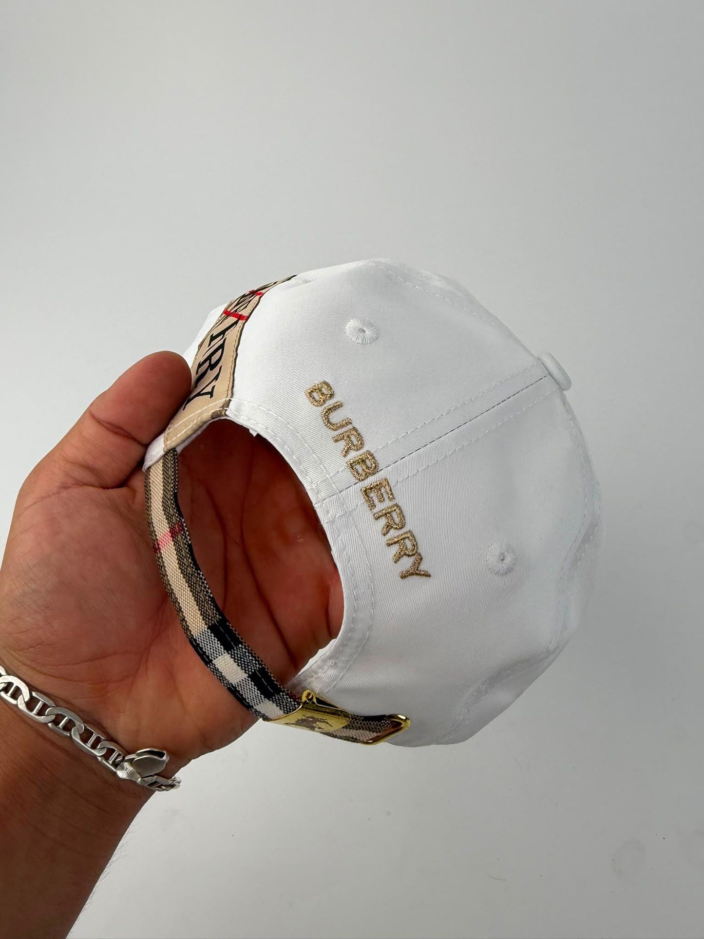 GORRA BURBERRY - M2