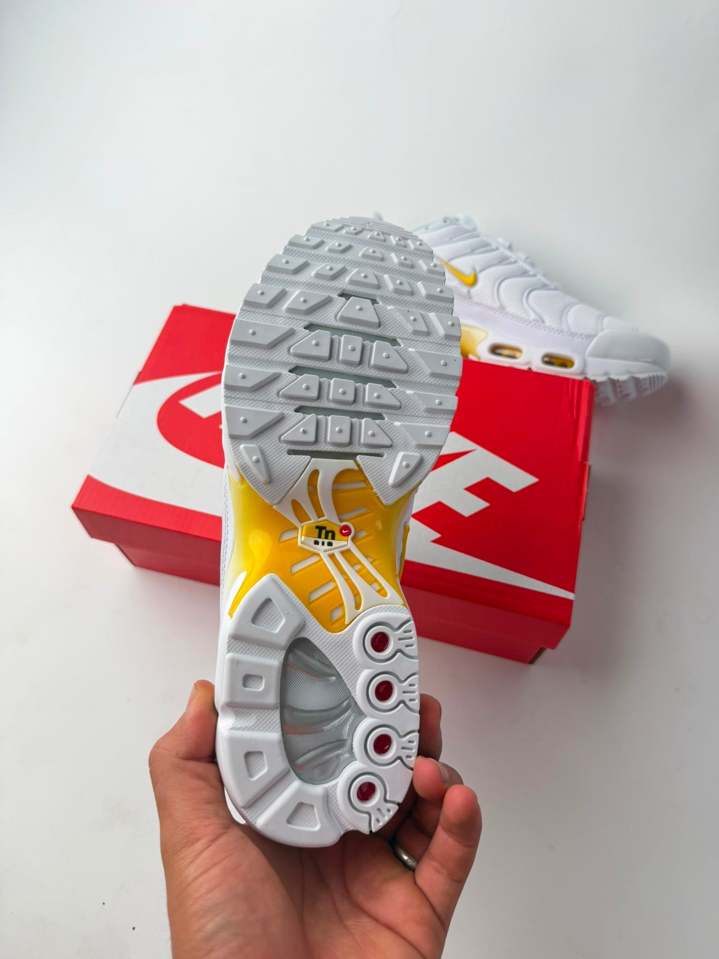 NIKE AIR TN - M8