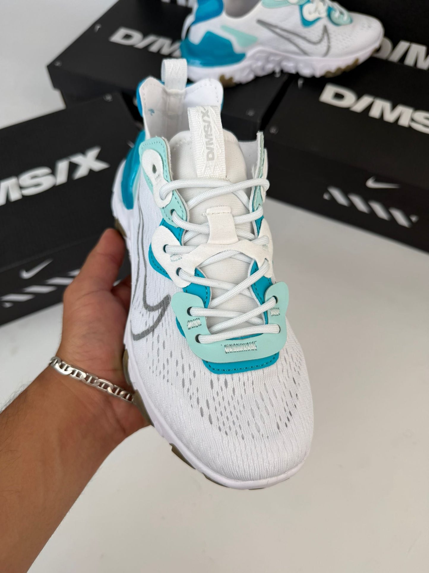 NIKE REACT VISION - M6