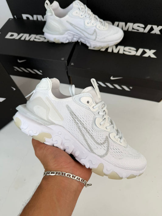 NIKE REACT VISION - M8