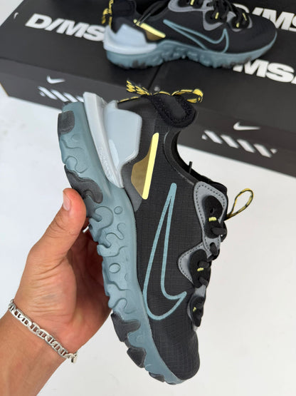 NIKE REACT VISION - M10